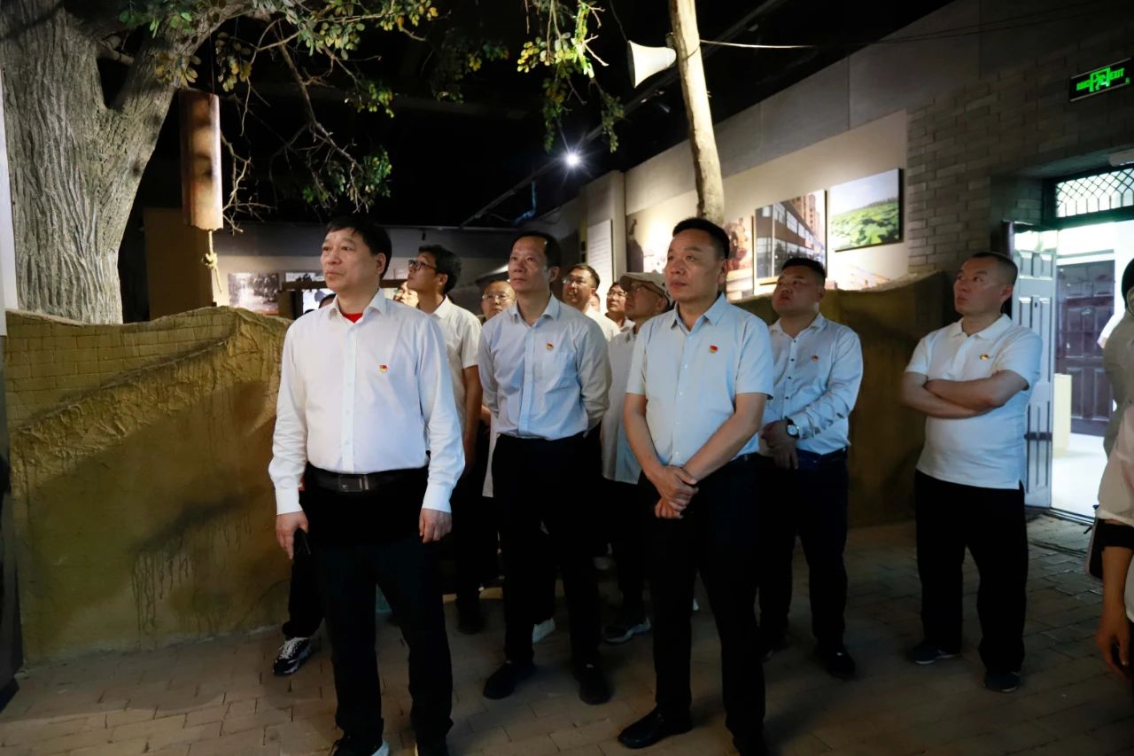 砥礪初心使命，汲取奮進(jìn)力量丨花花牛乳業(yè)集團(tuán)黨委組織開(kāi)展學(xué)習(xí)“焦裕祿精神”主題黨日活動(dòng)
