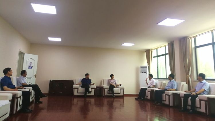 駐馬店市委常委、統(tǒng)戰(zhàn)部長(zhǎng)姚新文 蒞臨花花牛乳業(yè)集團(tuán)總部調(diào)研